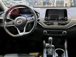 نيسان ألتيما